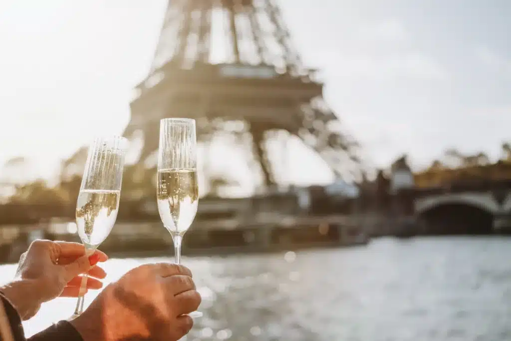 2 verres devant la tour Eiffel, ou sortir à Paris quand on a 40 ans