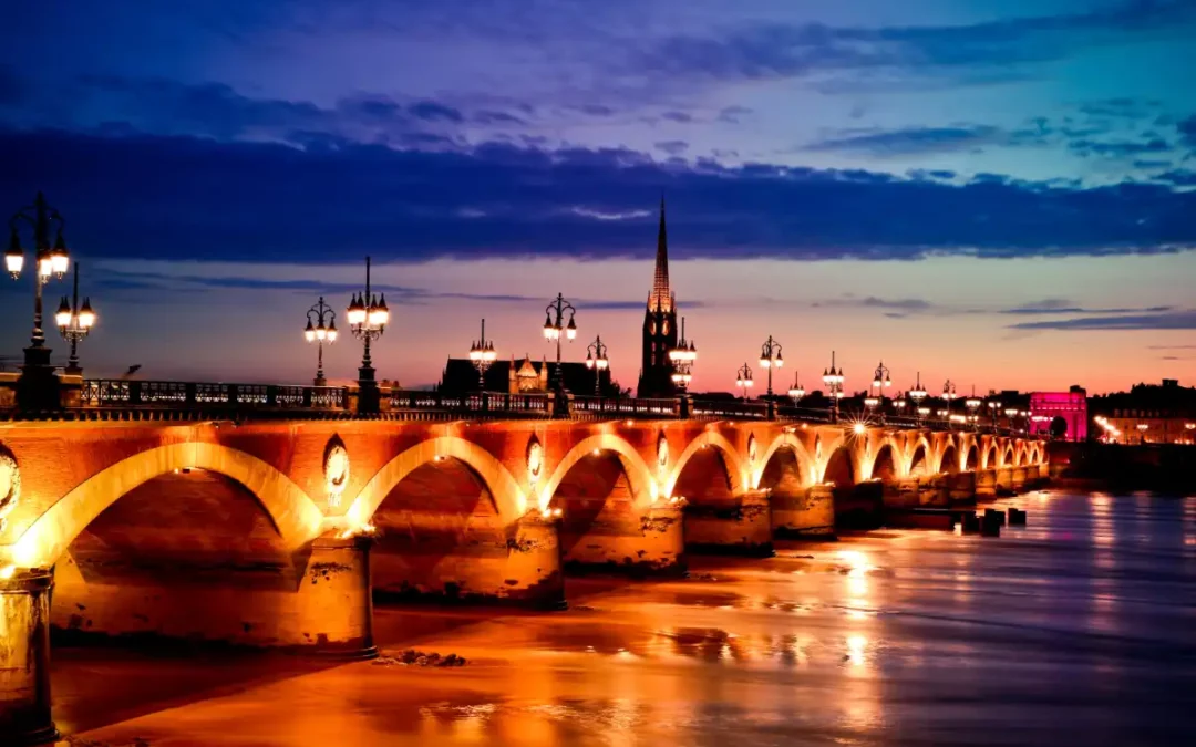 Où sortir le soir à Bordeaux pour un premier rendez-vous amoureux ?